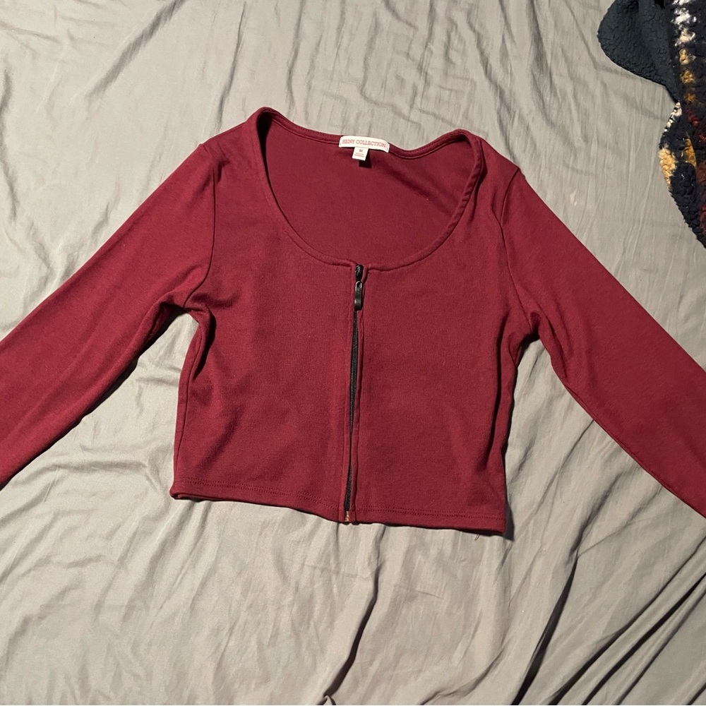 Burgundy crop top with zipper